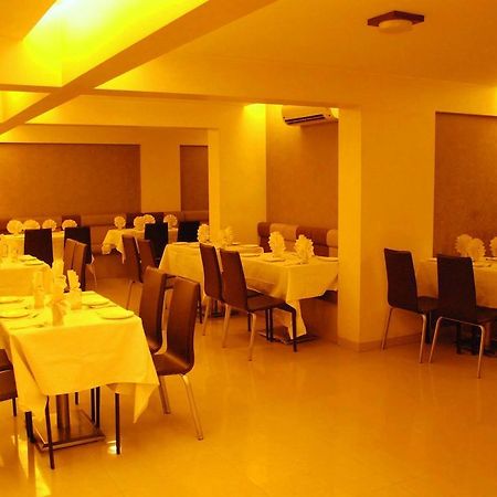 Hotel Tanish Residency Navi Mumbai Exterior foto