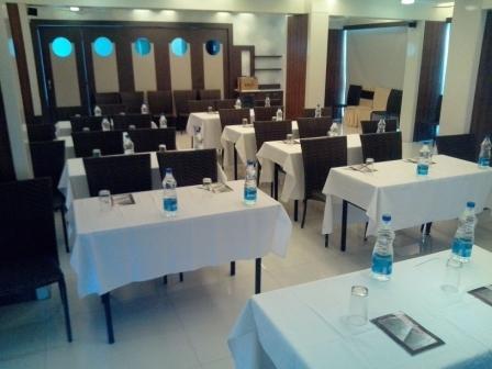 Hotel Tanish Residency Navi Mumbai Exterior foto