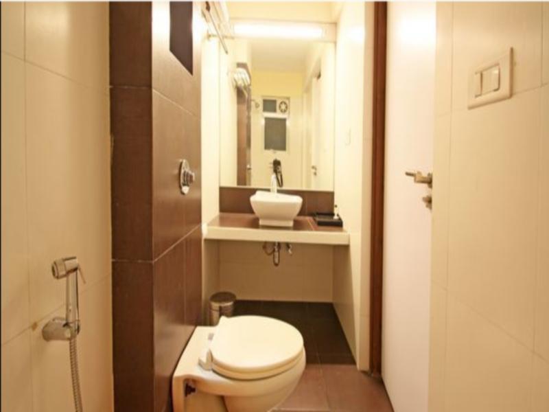 Hotel Tanish Residency Navi Mumbai Exterior foto